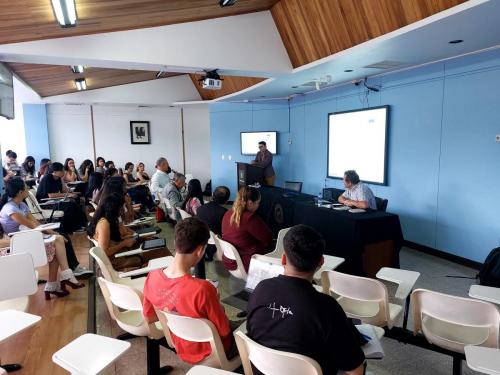 Conferencia «La originalidad de las coplas de Jorge Manrique», impartida por el Dr. Víctor de Lama de la Cruz, profesor catedrático de la Universidad Complutense de Madrid, celebrada el lunes 12 de mayo, 2025.