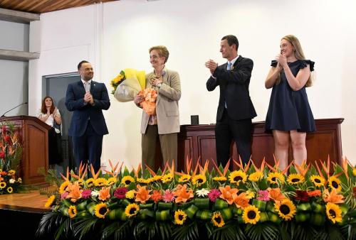 Premio Rodrigo Facio Brenes a la Dr. Emilia Macaya Trejos