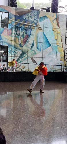 Actividad “Diálogos entre Literatura y Escena. Reescrituras contemporáneas: el sujeto rural como sujeto subalterno en Ejecución de una gallina chiricana”, con el bailarín y coreógrafo Bryan Chavarría Campos, Premio Nacional de Danza Mireya Barboza 2024.