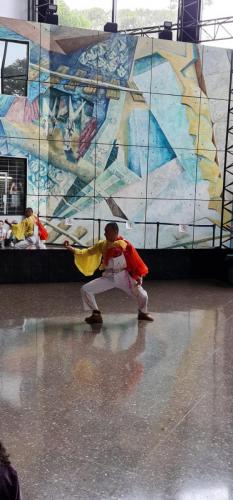 Actividad “Diálogos entre Literatura y Escena. Reescrituras contemporáneas: el sujeto rural como sujeto subalterno en Ejecución de una gallina chiricana”, con el bailarín y coreógrafo Bryan Chavarría Campos, Premio Nacional de Danza Mireya Barboza 2024.