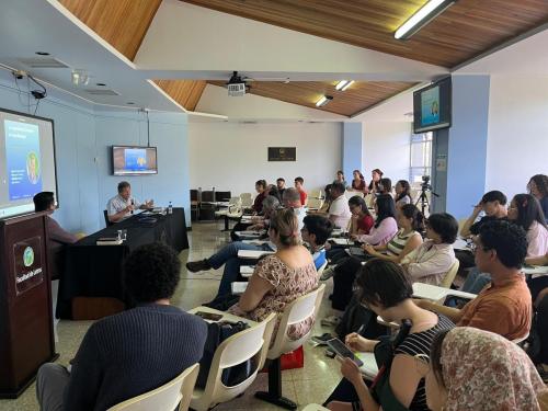 Conferencia «La originalidad de las coplas de Jorge Manrique», impartida por el Dr. Víctor de Lama de la Cruz, profesor catedrático de la Universidad Complutense de Madrid, celebrada el lunes 12 de mayo, 2025.